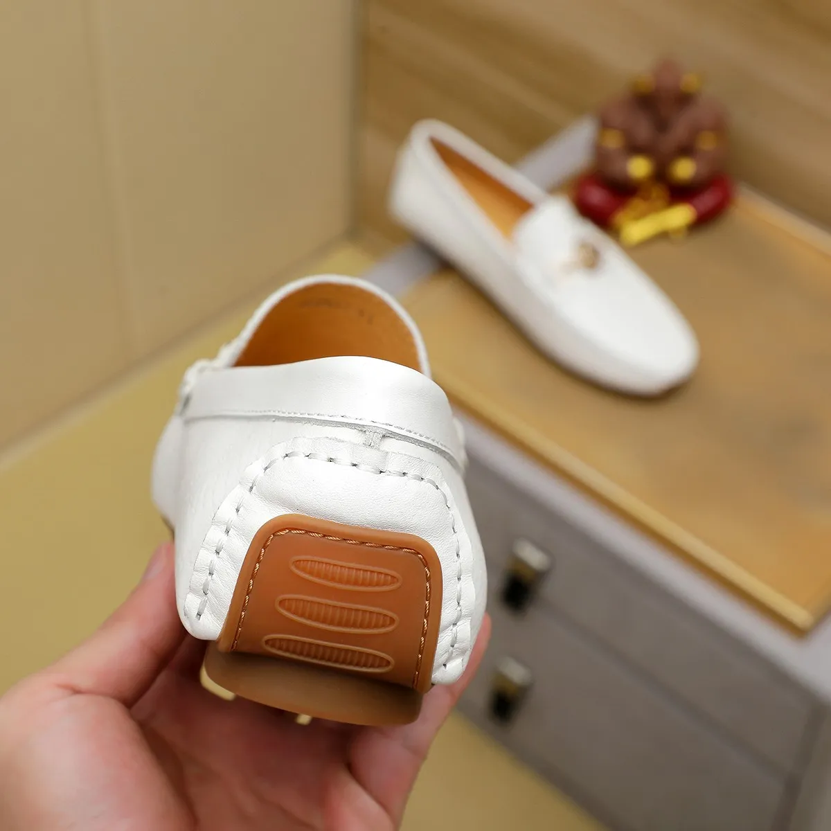 Men's shoes 💰360💰💰GUCCI Gucci official website synchronizes the latest model 🛃The upper is made of imported cowhide, 🐷leather lining, rubber outsole, 🎩🎩top-notch handcrafted workmanship with fine stitches and threads🔍definitely satisfy those perfectionist men who pursue high luxury quality 👏 Colors available! Code number 38-45 Large quantity in stock